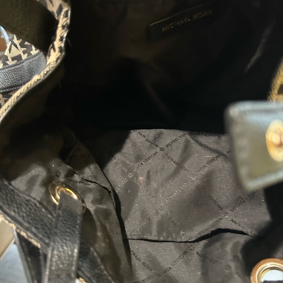 Michael Kors Signature Black and Tan Shoulder Bag - Picture 6 of 8